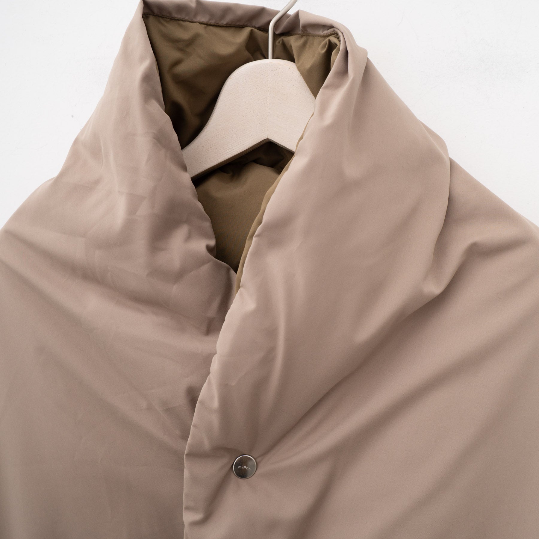 miffew/UNISEX REVERSIBLE DOWN CAPE – haus-netstore