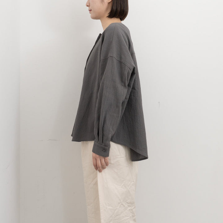 evam eva/　cotton no collar shirt E261T051