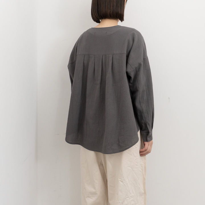 evam eva/　cotton no collar shirt E261T051