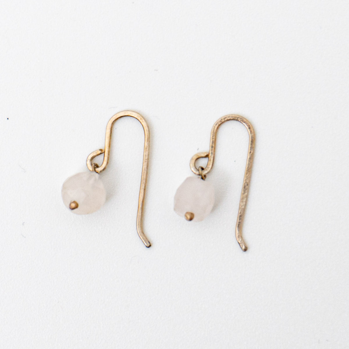 MARGARET HOWELL｜WOMEN　ROSE QUARTZ pierced earrings 5784274001