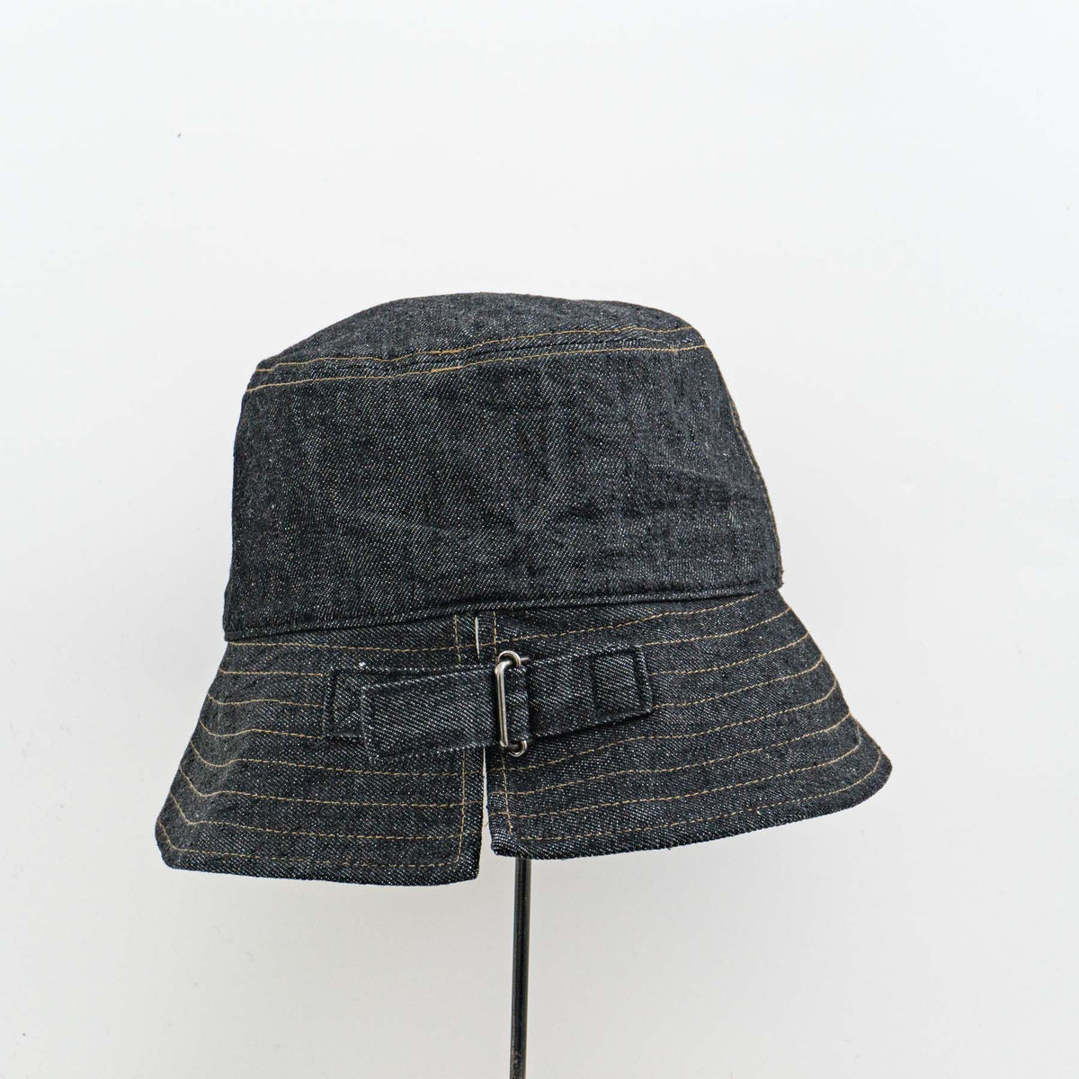 MHL.｜UNISEX　CANTON LIGHT DENIM　5955176500