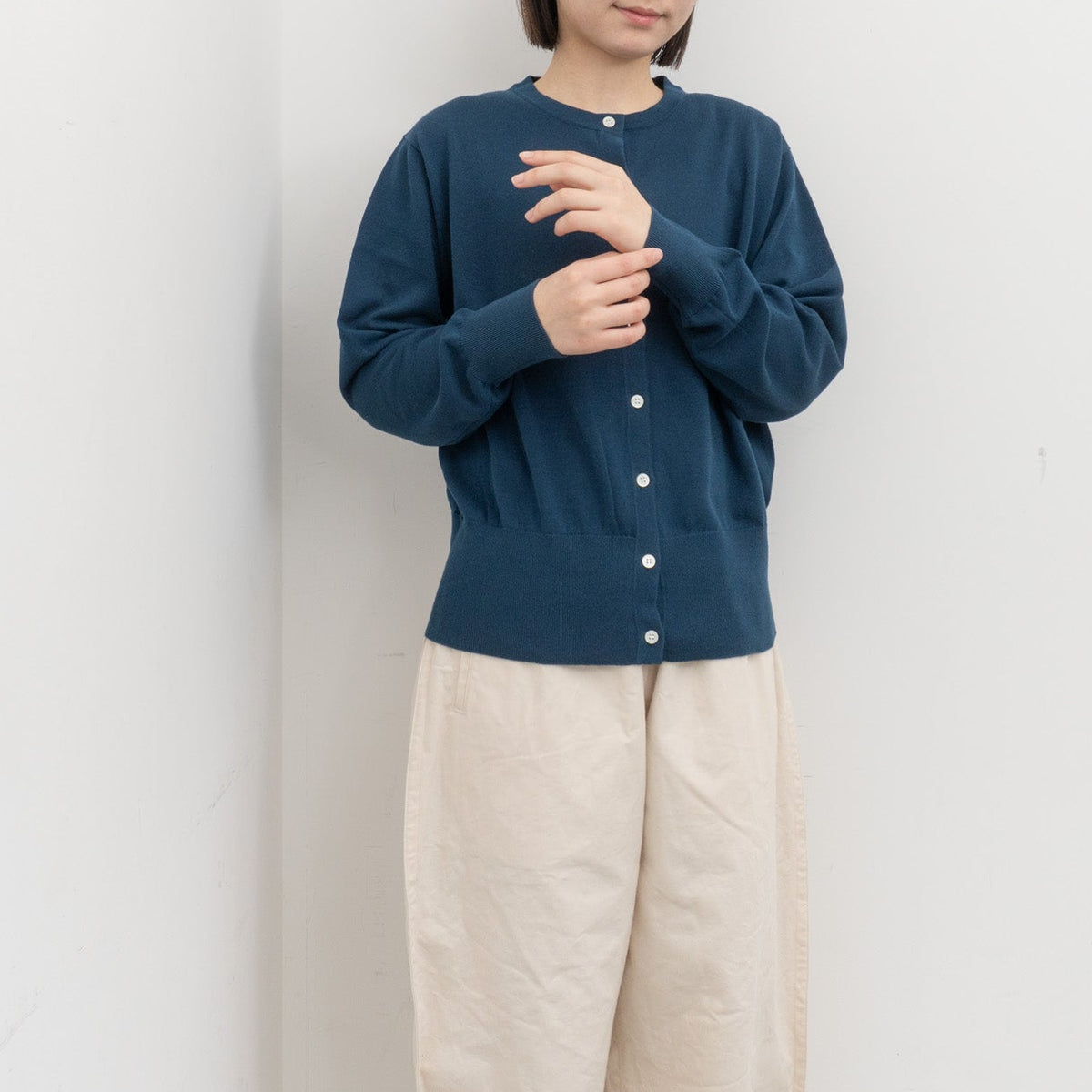 homspun｜WOMEN ソフトコンパクトヤーンクルーカーディガン 261-7841
