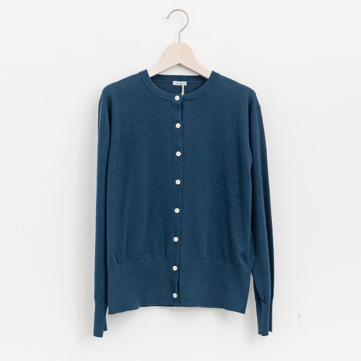 homspun｜WOMEN ソフトコンパクトヤーンクルーカーディガン 261-7841（2.iron blue）