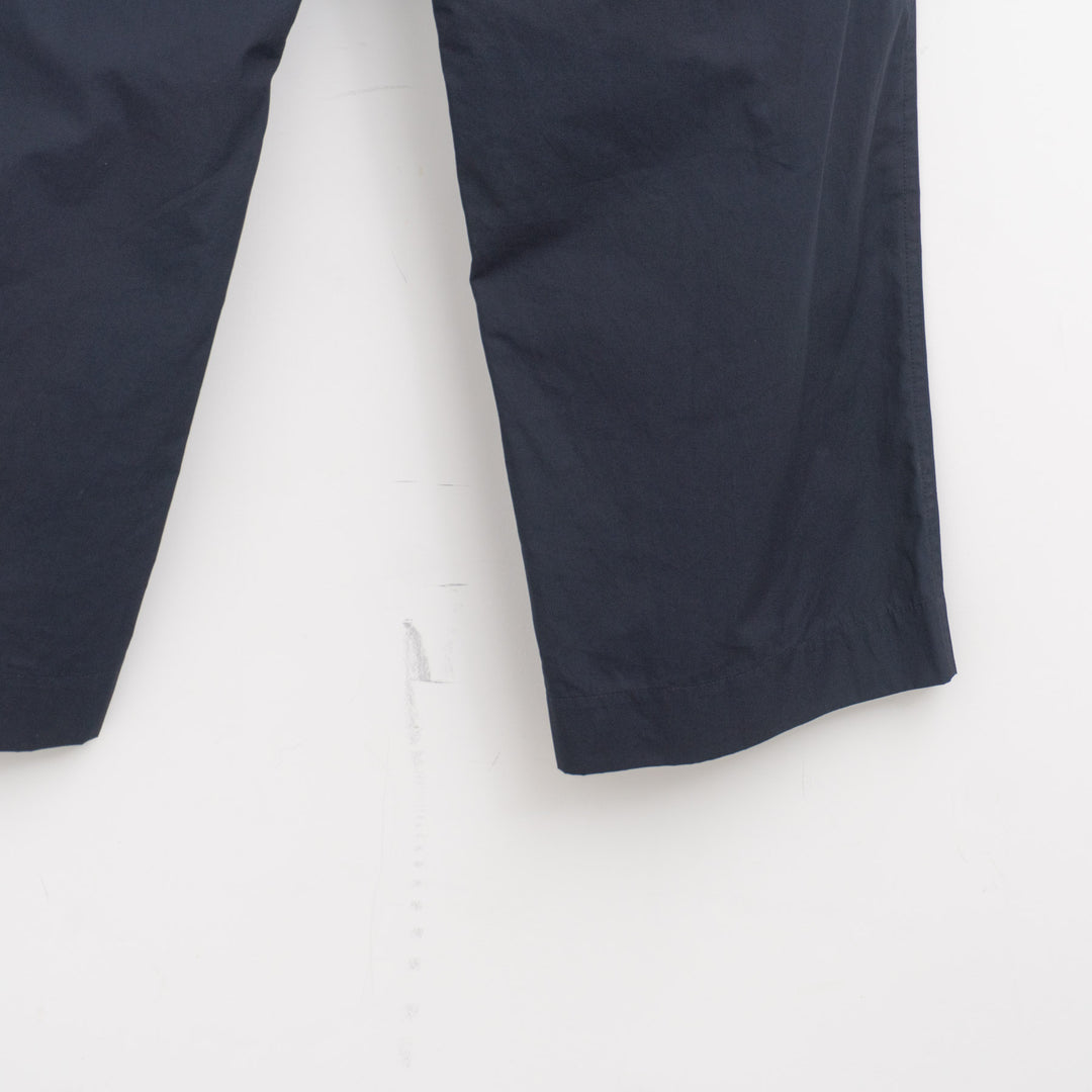 MHL. /MEN　FINE COMPACT COTTON POPLIN TROUSERS 596-6140211-suomi