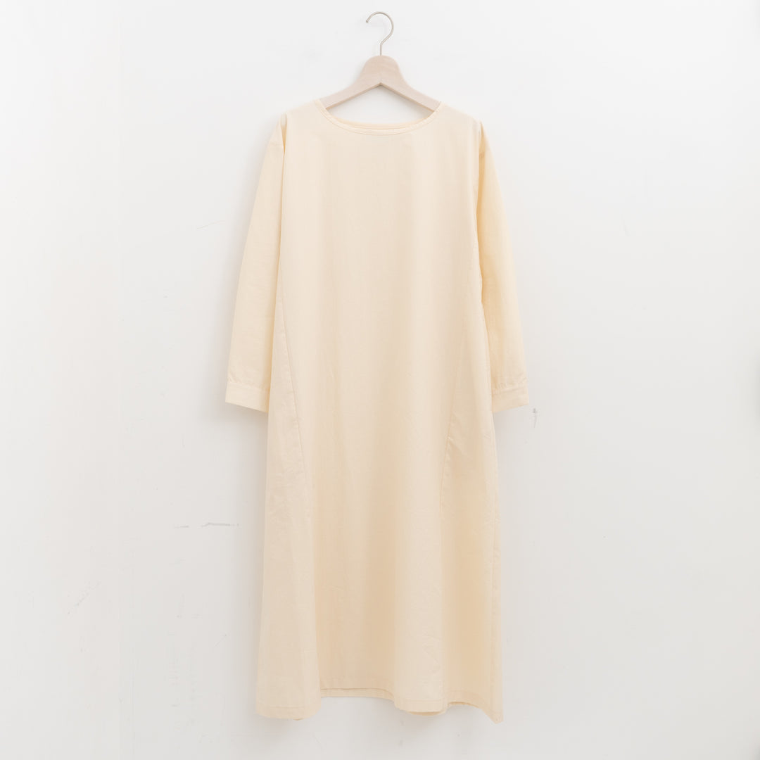TAYUTAU/　近江晒クルーネックワンピース　Y319062