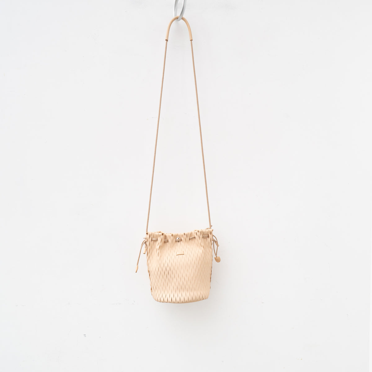 i ro se｜"net" bucket mini bag BAG-N07（NUDE）