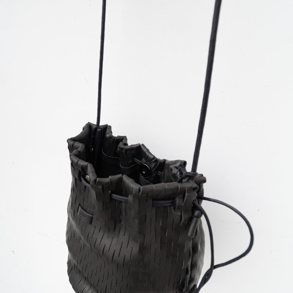 i ro se｜"net" bucket mini bag BAG-N07