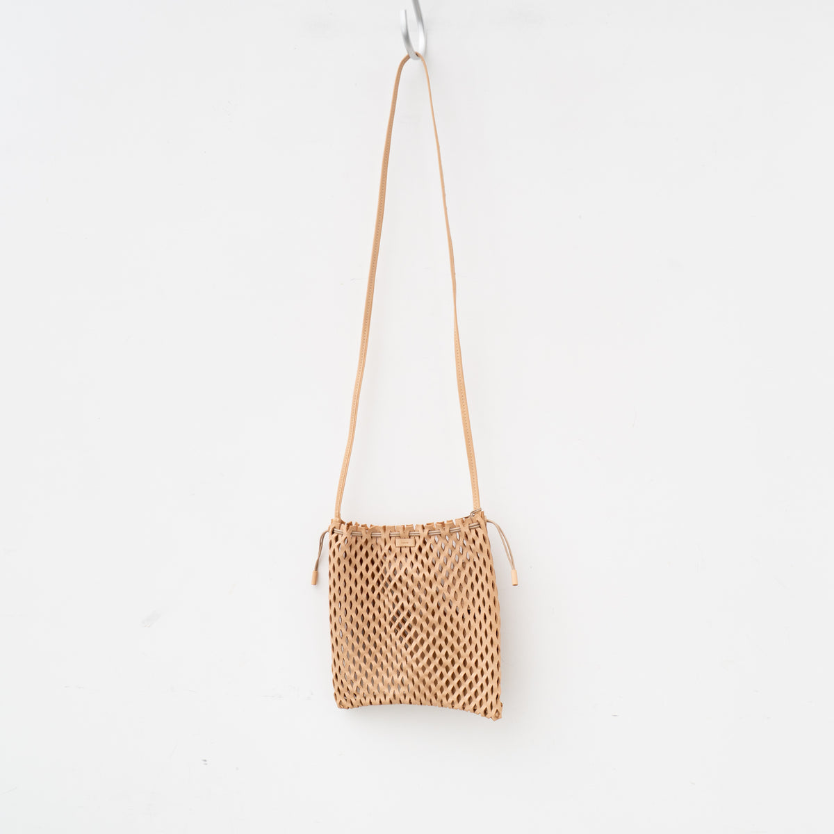 i ro se｜"NET" SHOULDER BAG S BAG-N10-S（NUDE）