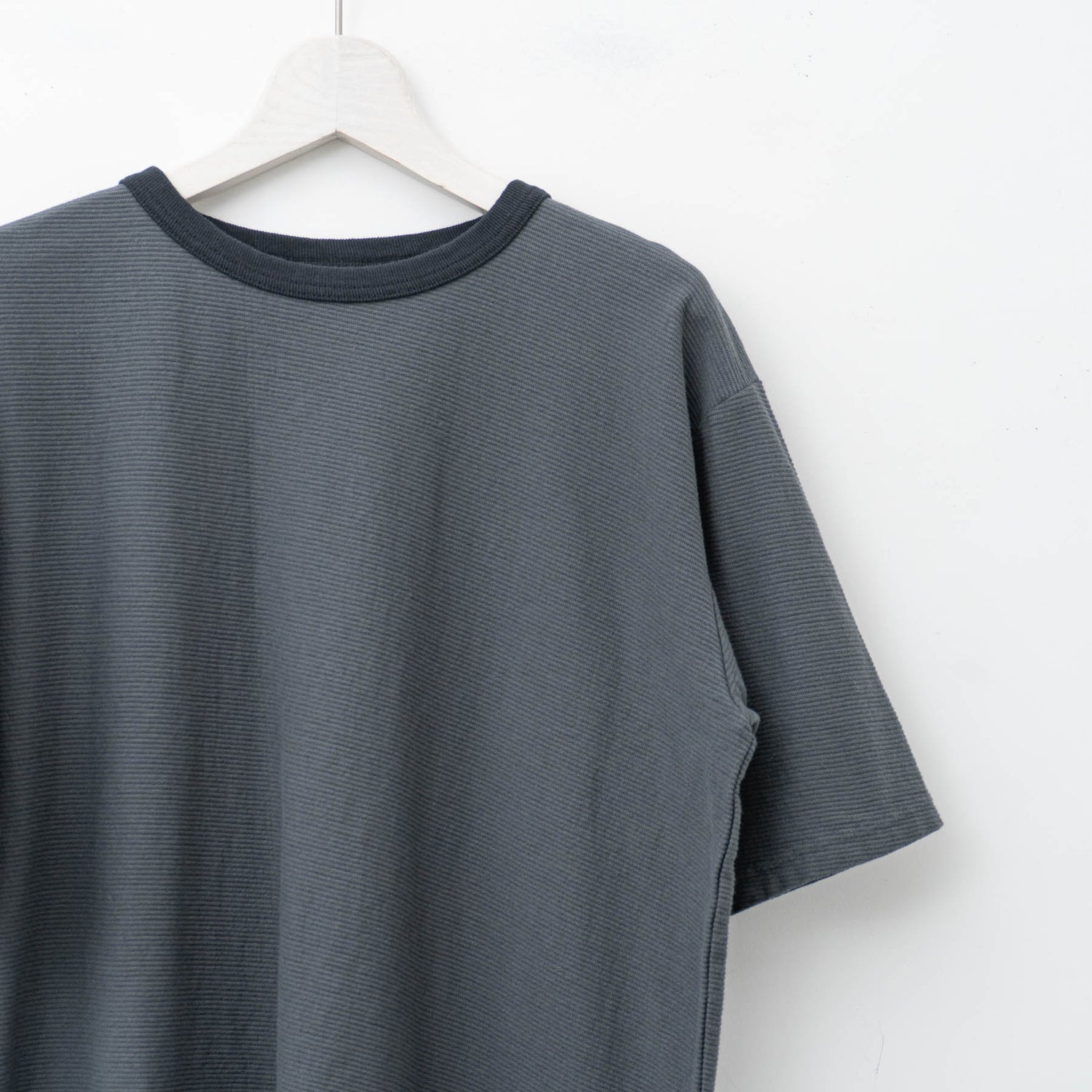 WALLA WALLA SPORT｜UNISEX　RIDGE 2-TONE TEE（CHARCOAL/BLACK）