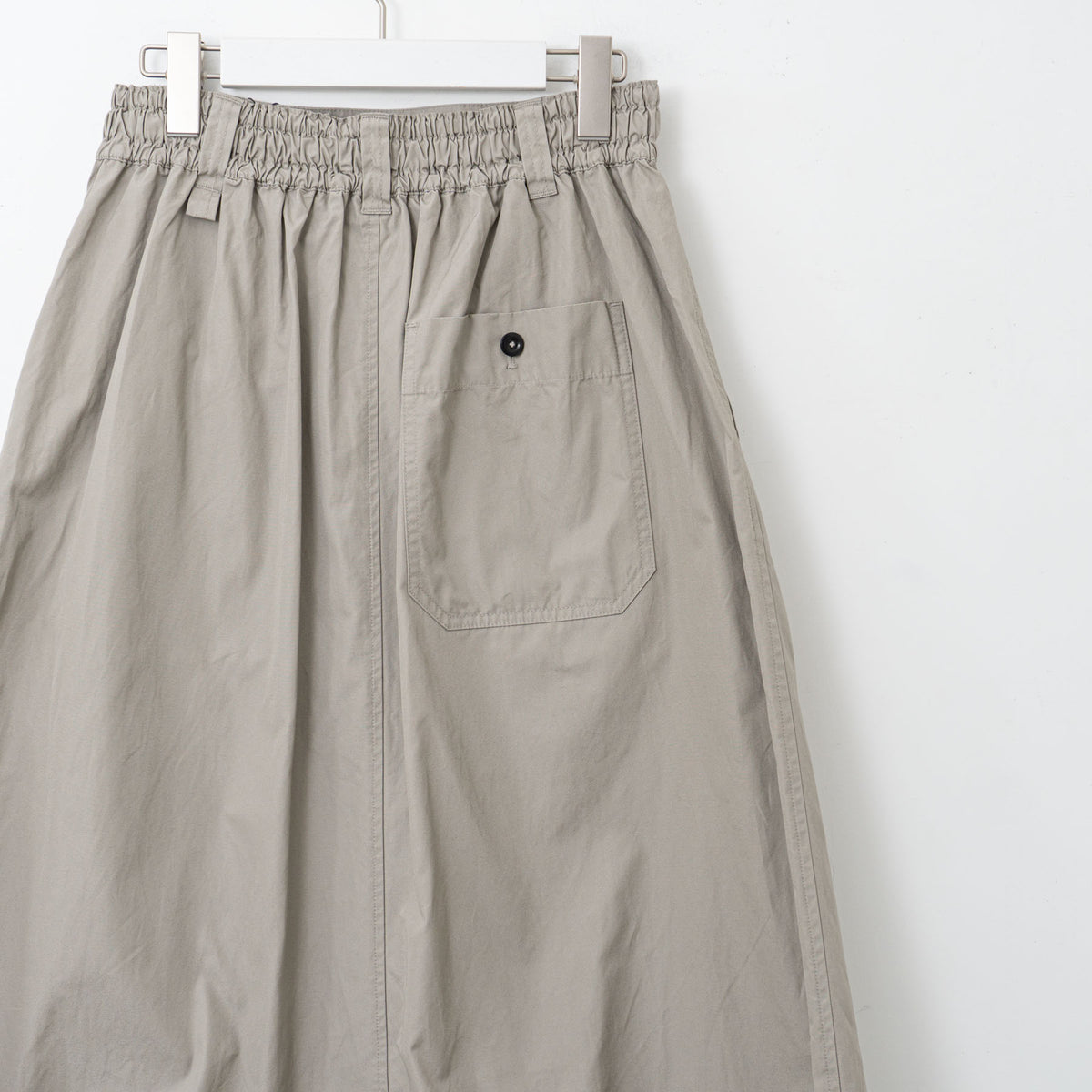 MHL.｜WOMEN　FINE COMPACT COTTON POPLIN SKIRT-suomi