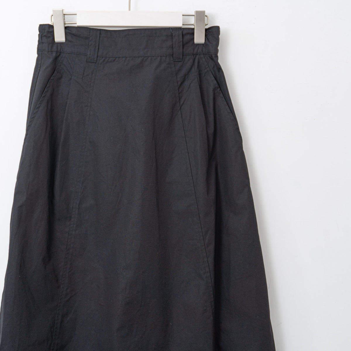MHL.｜WOMEN　FINE COMPACT COTTON POPLIN SKIRT-suomi