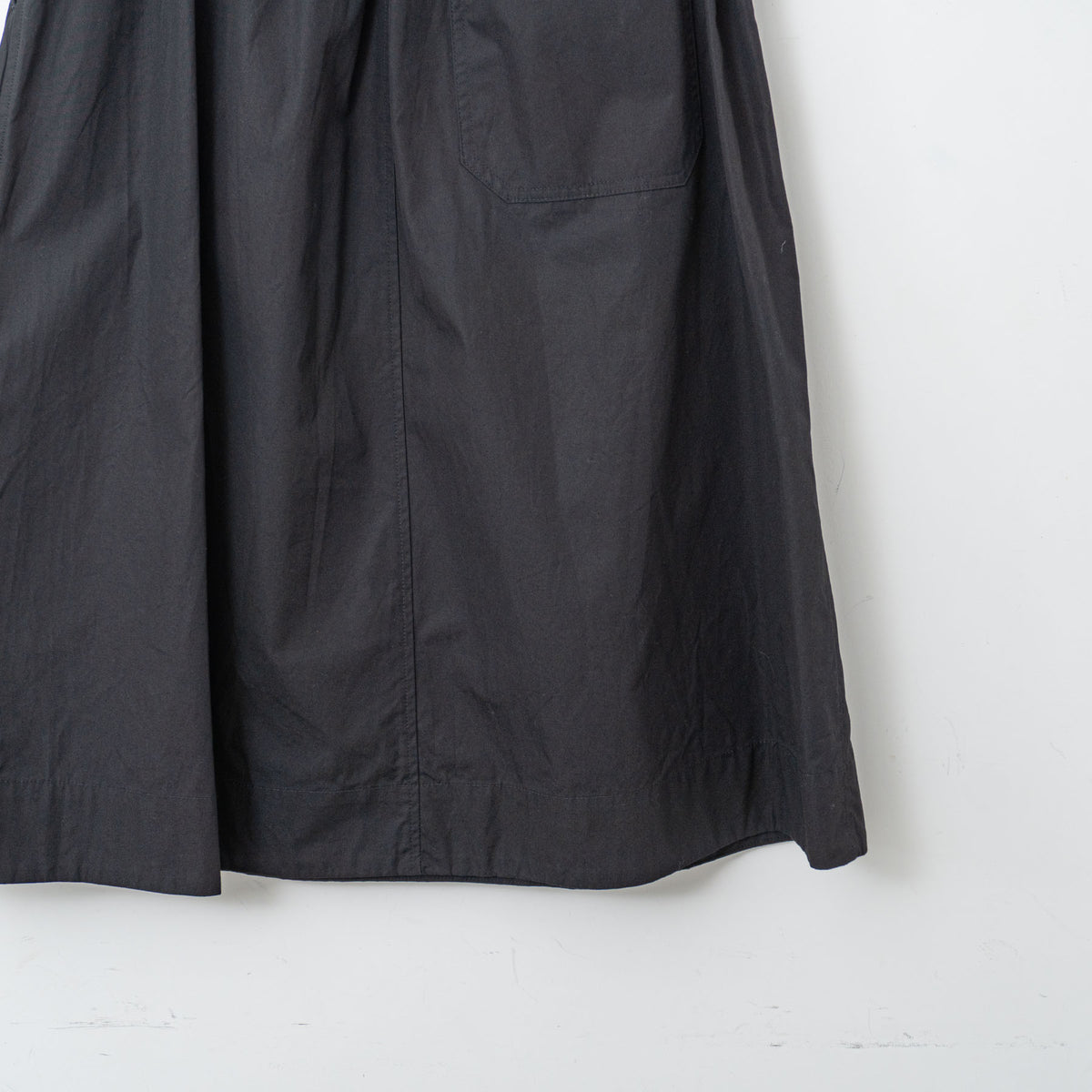MHL.｜WOMEN　FINE COMPACT COTTON POPLIN SKIRT-suomi