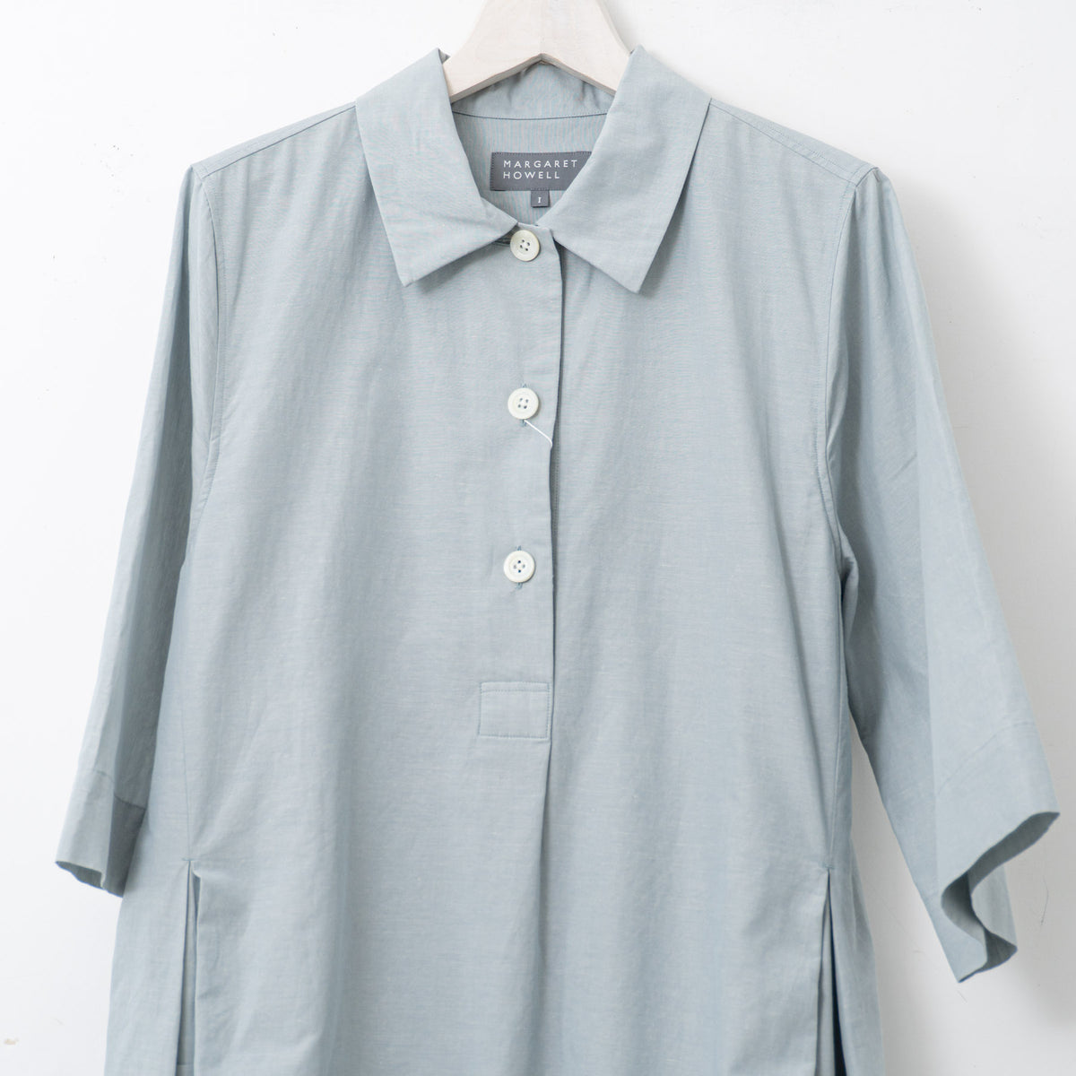 MARGARET HOWELL｜WOMEN　COTTON RAMIE CHAMBRAY DRESS