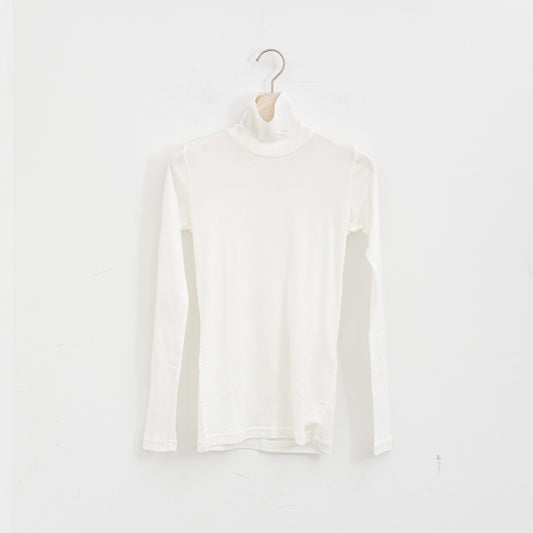 ゴーシュ｜ スーピマカシミアフライスタートルネック G264-T047（white）
