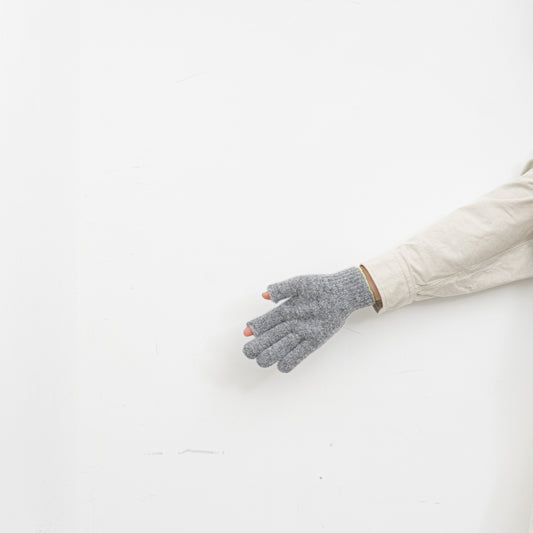 TEMBEA｜2FINGERLESS GUNTE