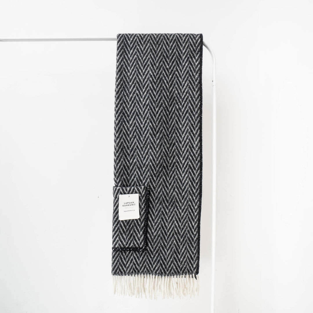 LAPUAN KANKURIT/　IIDA pocket shawl - haus-netstore