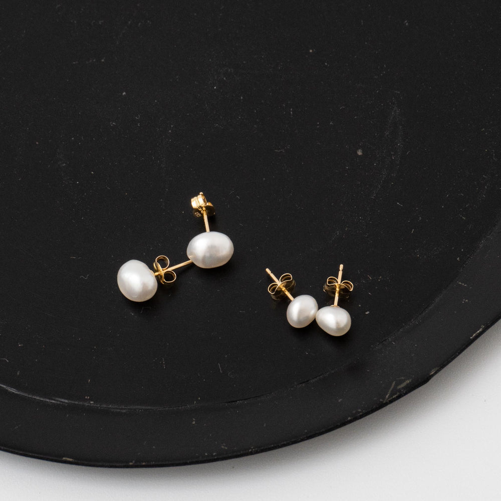 SOURCE/　Small Keshi Pearl Post Earrings-YH・ - haus-netstore