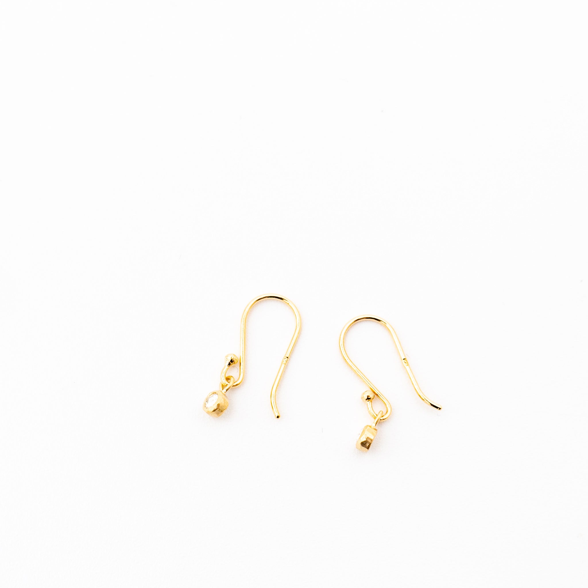 SOURCE/ Medium Keshi Pearl Post Earrings-H – haus-netstore