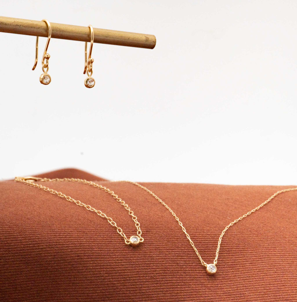 SOURCE/　18kt Gold 2mm Rosecut Diamond Hanging Earrings-Y - haus-netstore