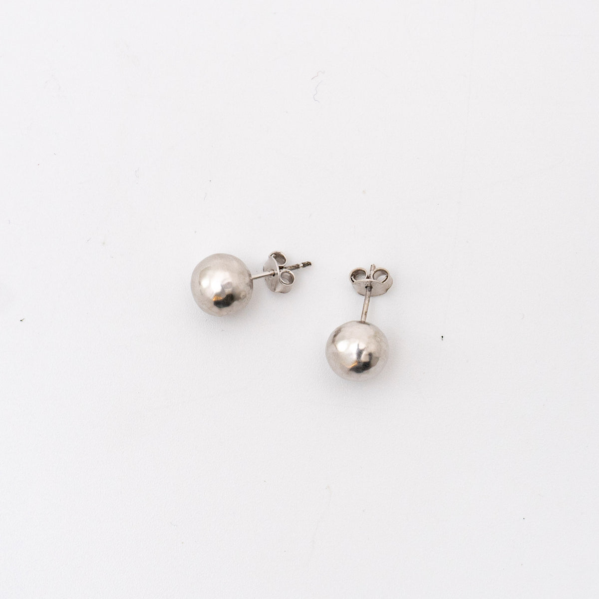 SOURCE/　LARGE SILVER SNOWBALL EARRINGS - haus-netstore