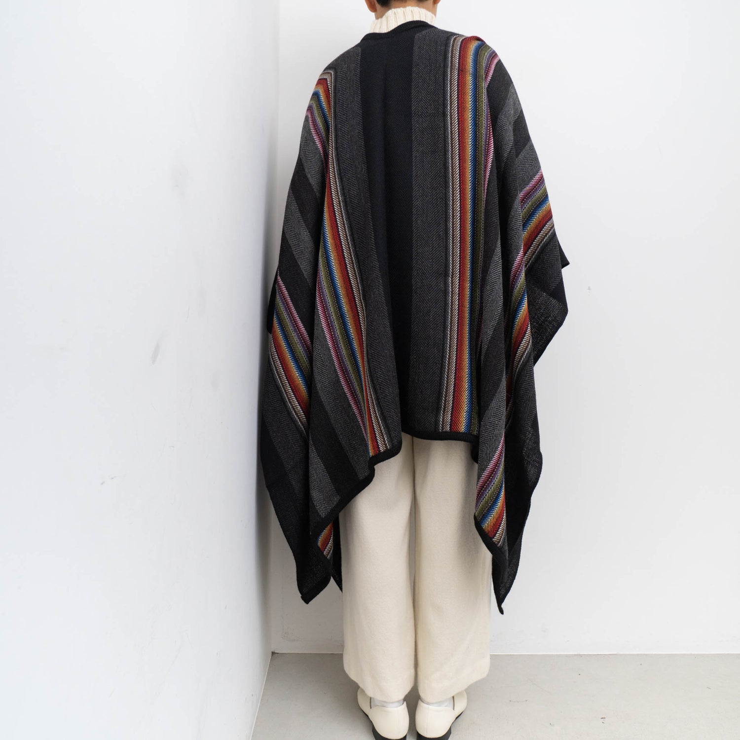 THE INOUE BROTHERS.../　Bolivian Ruana - haus-netstore