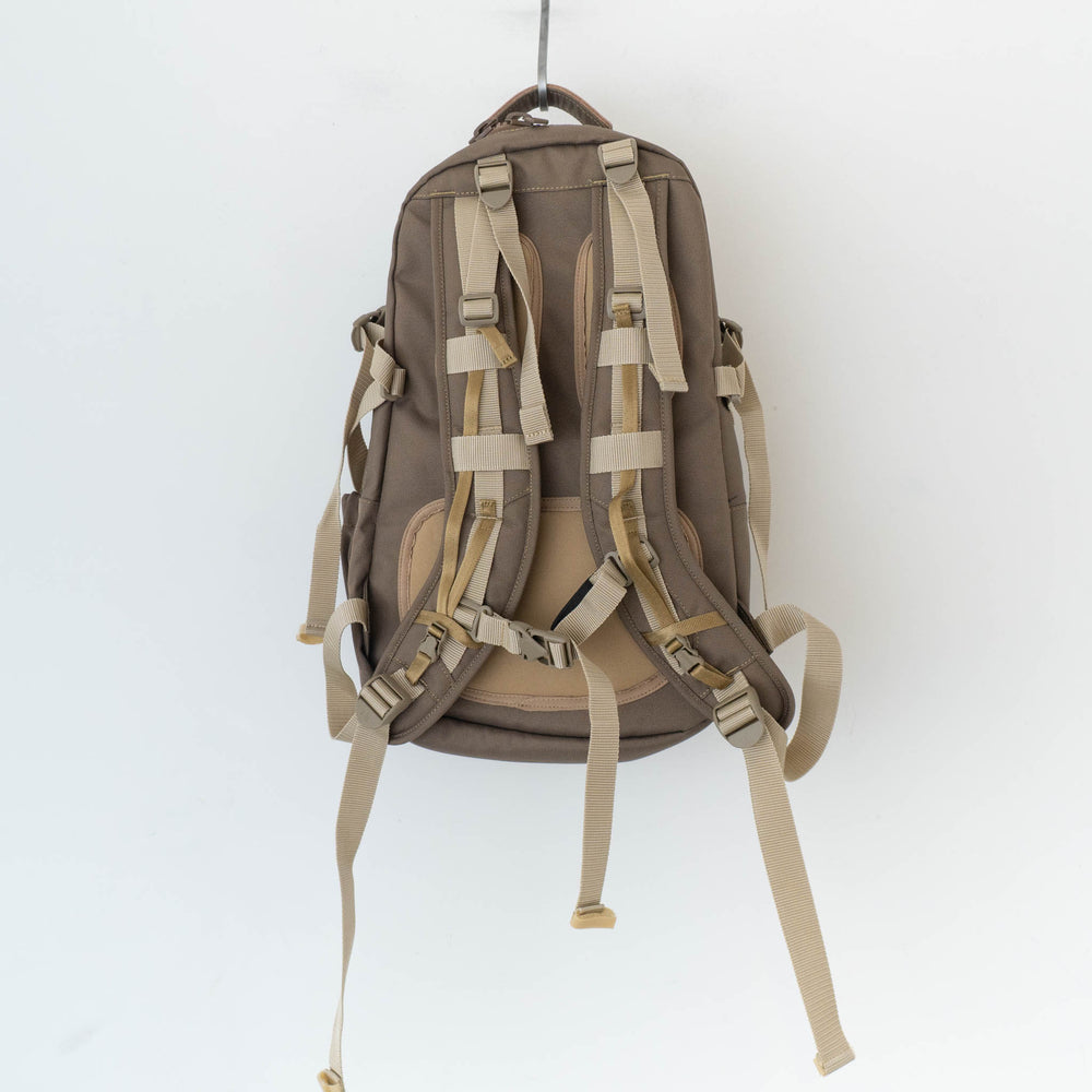 F/CE./　950 TRAVEL BP 28L - haus-netstore