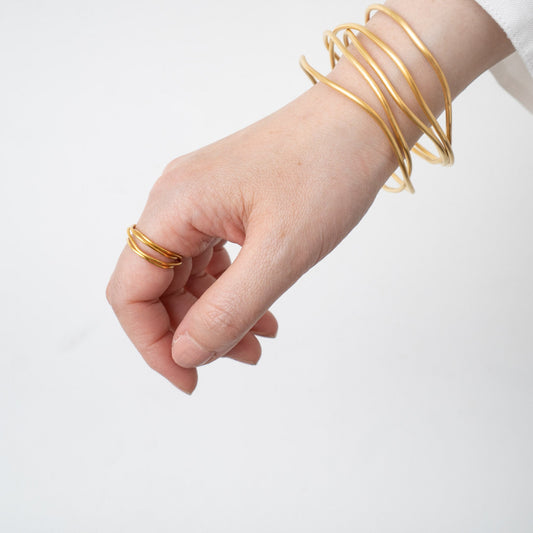 _Fot/　round wire bangle L_ strings gold 1207a_bl - haus-netstore