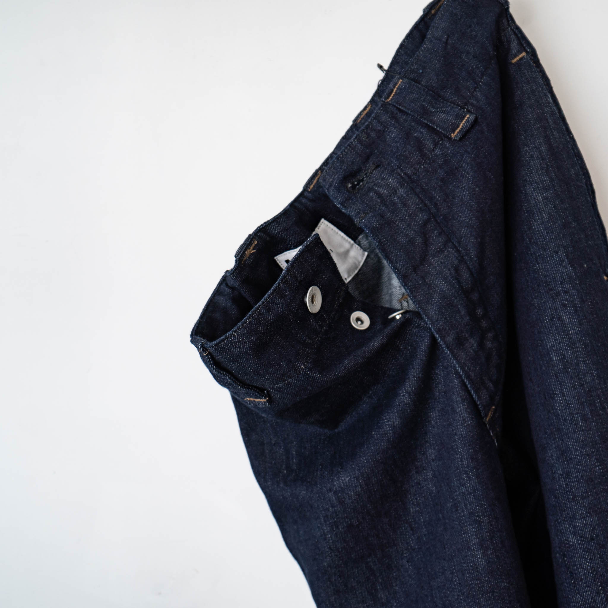 MHL. /WOMEN CANTON LIGHT DENIM – haus-netstore