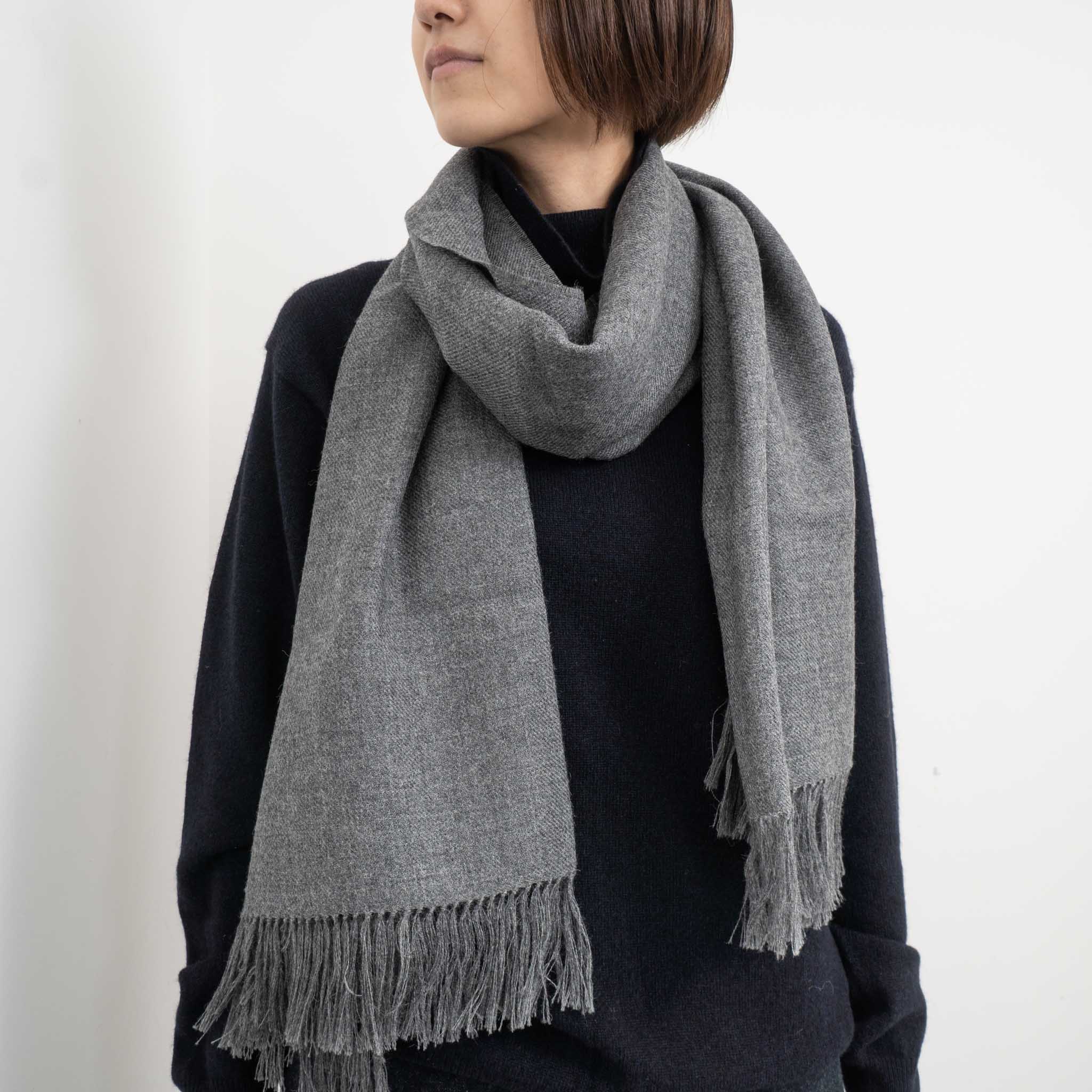 THE INOUE BROTHERS.../ Non Brushed Large Stole TIB21-AL2003ML-grey