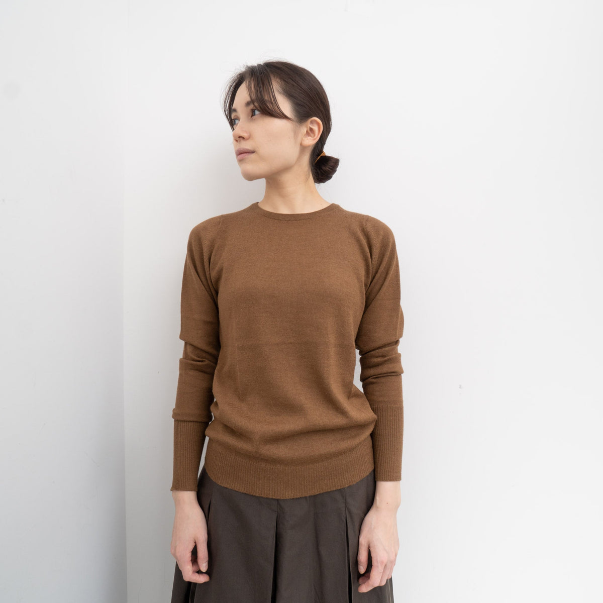 THE INOUE BROTHERS... /UNISEX　Crew Neck Pullover col.Camel - haus-netstore