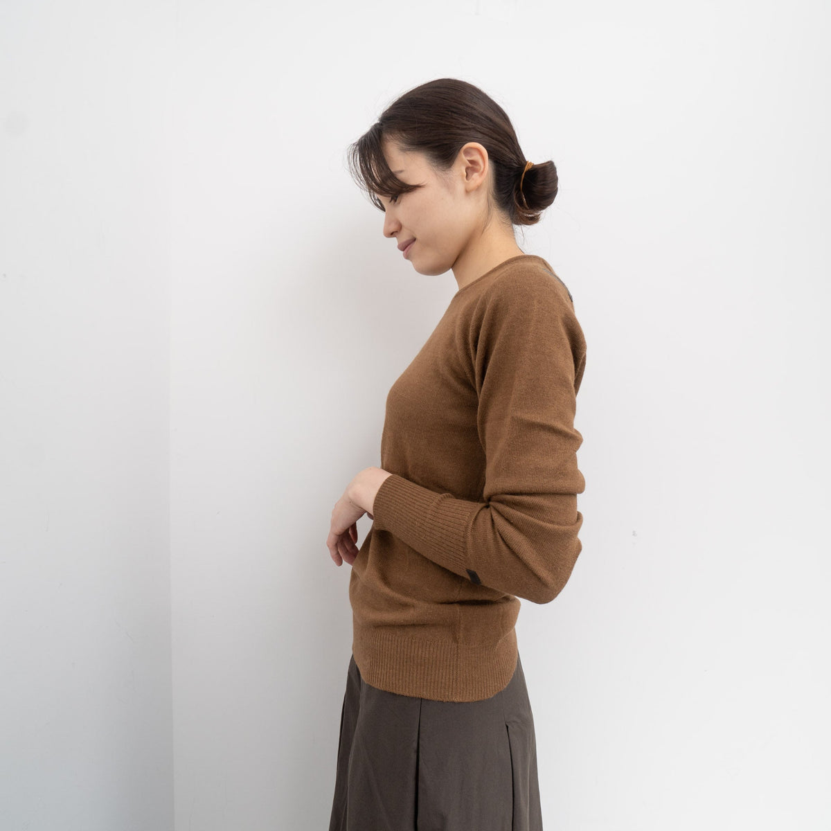 THE INOUE BROTHERS... /UNISEX　Crew Neck Pullover col.Camel - haus-netstore